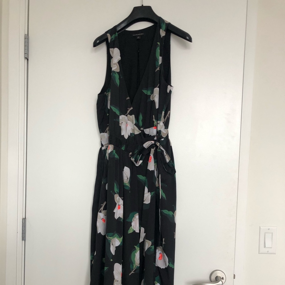 Banana Republic Black midi magnolia dress
